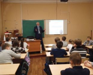 Школьники поселка Левашово больше узнали об экологии и сборе мусора