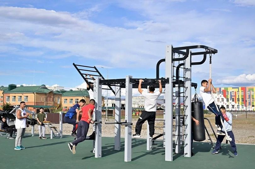 В Туве планируется строительство десяти уличных спортивных площадок с тренажёрами