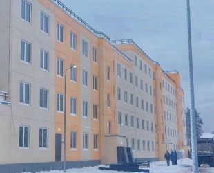 Новый дом для переселенцев из аварийного жилья в Волхове готовится к заселению