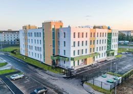 На Полюстровском проспекте Петербурга готовят к открытию детскую поликлинику на 500 посещений в смену, построенную по АИП