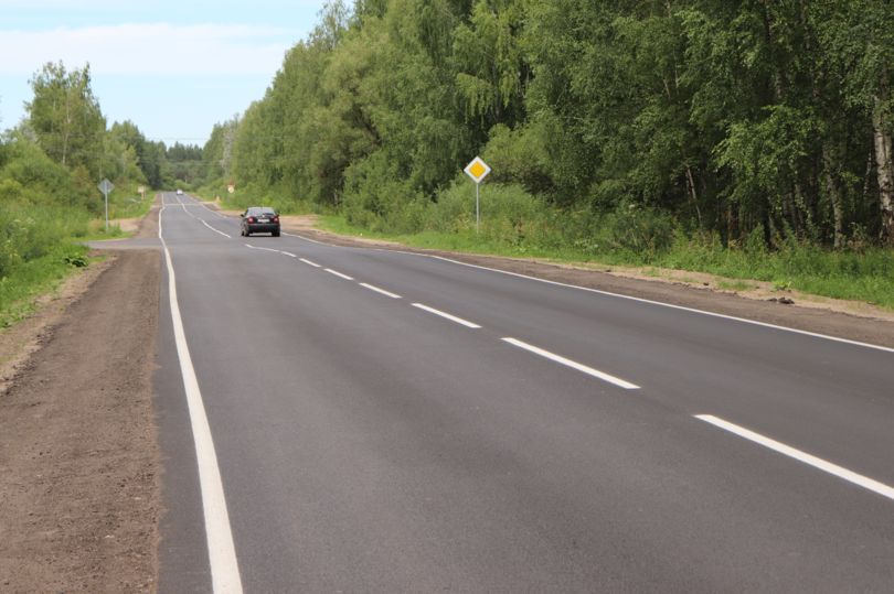 В Ярославской области по нацпроекту обновили дорогу к родине Бабы-Яги