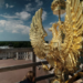 На башню Гатчинского дворца вернулся Трехглавый орел