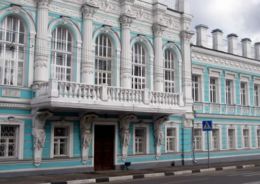 Дом с атлантами в Ярославле могут изъять у собственника