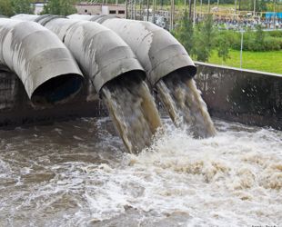 В Петербурге сократилось количество несанкционированных сбросов загрязняющих веществ в систему городской канализации
