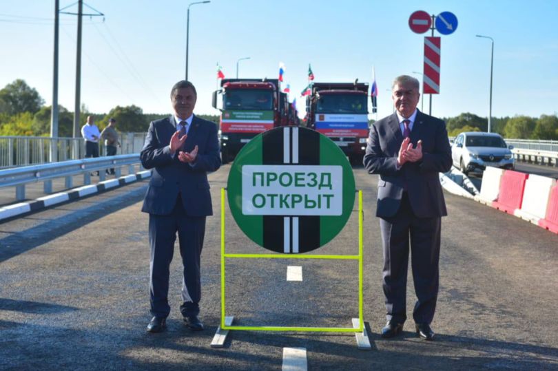 В Татарстане в Набережных Челнах открыли рабочее движение по Боровецкому мосту через реку Шильна и проспекту Яшьлек