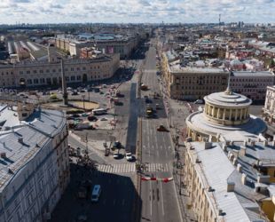 В рамках нацпроекта «Безопасные качественные дороги» отремонтированы магистрали к туристическим объектам Петербура