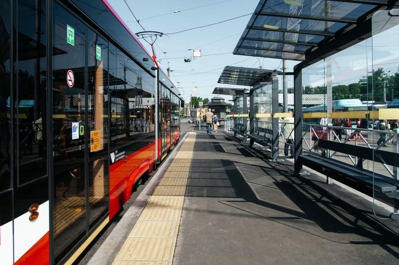 В Приморском районе завершен ремонт трамвайных путей на Гаккелевской и Стародеревенской улицах Петербурга