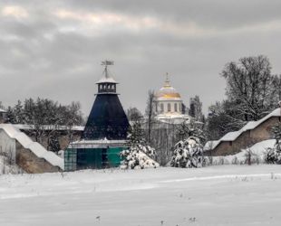 В Псково-Печерском монастыре продолжается реставрация башен архитектурного ансамбля обители