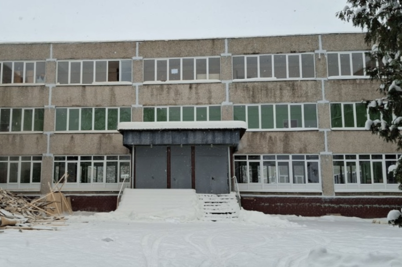 В подмосковном Волоколамске строители приступили к капремонту учебного корпуса аграрного техникума «Холмогорка»