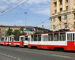 С 19 марта из-за ремонта меняются маршруты движения по Среднеохтинскому проспекту