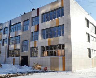 Сразу в 84 помещениях гимназии «Исток» в Великом Новгороде идёт ремонт
