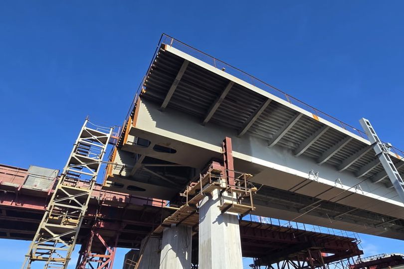 После надвижки правого пролёта готовность Цимбалинского путепровода достигла 55%