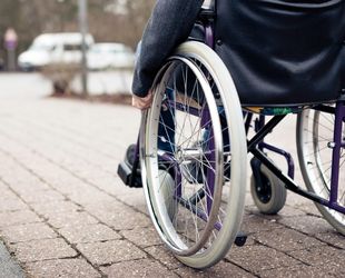 В Ленобласти инвалидам предложат поменяться квартирами, чтобы чаще выходить из дома