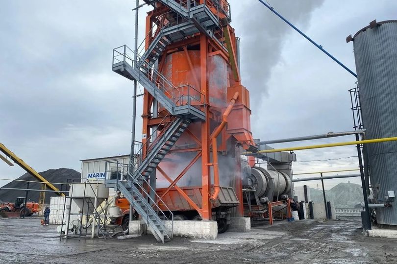 Первый асфальтобетонный завод запустили в работу в Тюменской области