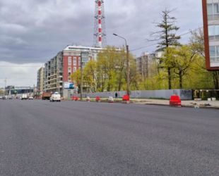 На проспекте Медиков обновили дорожное покрытие