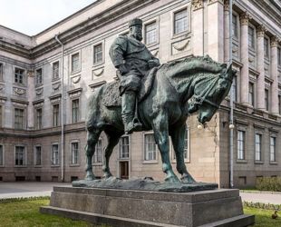 В Петербурге впервые за 114 лет отреставрируют памятник Александру III