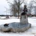 На набережной в калининградском Полесске установили скульптуру мальчика, который удит рыбу