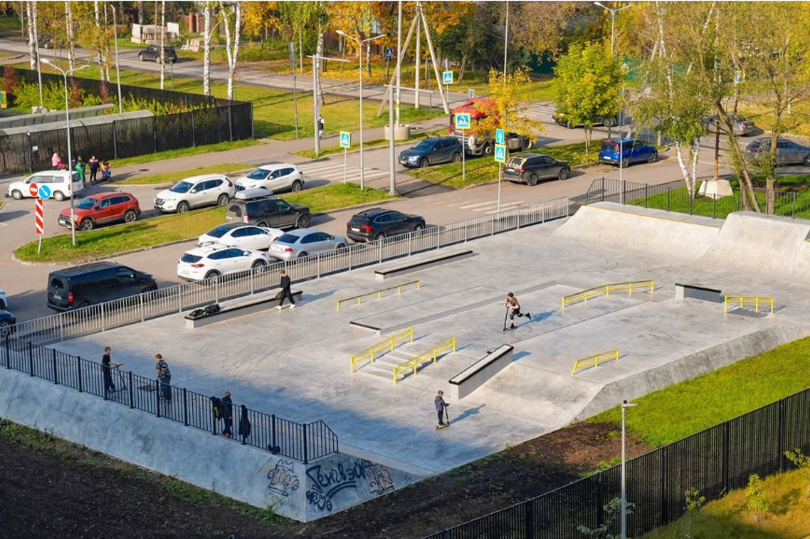 В Молжаниновском районе Москвы оборудовали современный скейт-парк