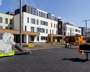 В Приморском районе Петербурга девелопер построил детский садик с бассейном