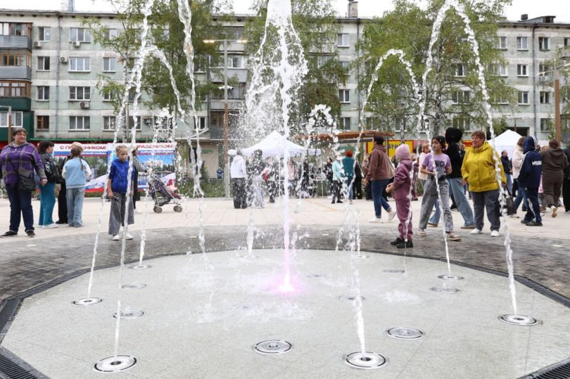 «Сухой» световой фонтан построили в Самаре в рамках благоустройства сквера «Восточный» на Зубчаниновском шоссе