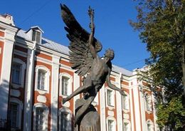 Сносить ряд зданий петербургского университета намерено ООО «ЯРО-строй»