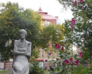 На улице Восстания в Петербурге благоустроен сквер у здания бывшего Павловского женского института